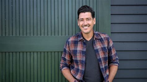 Jonathan Knight Reacts To Sexiest Handy Man Nomination What Is Going On