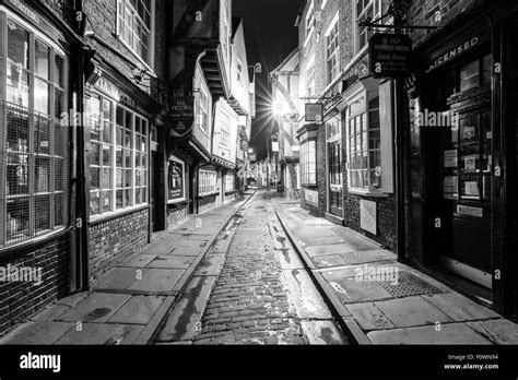 The Shambles, an old fashioned street in York (UK Stock Photo: 86617360 ...