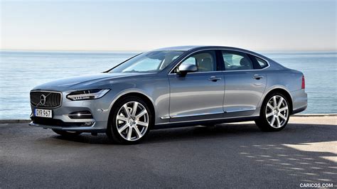 2017 Volvo S90 - Front Three-Quarter | Caricos