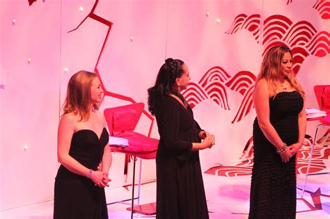 Los Monólogos de la Vagina Ruiz Healy Times