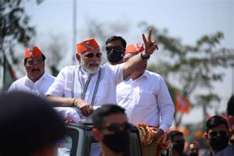 After Massive Election Win Pm Modi Holds Roadshow In Gujarat Amid Jai