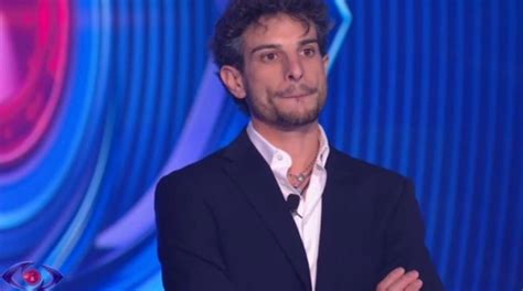 Grande Fratello nuovo malore per Garibaldi cosè successo