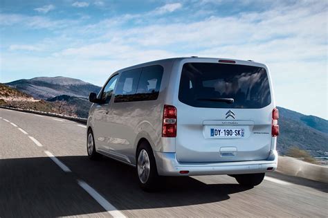 Citroen Spacetourer 20 Bluehdi 150 Km 2022 Van Skrzynia Ręczna Napęd