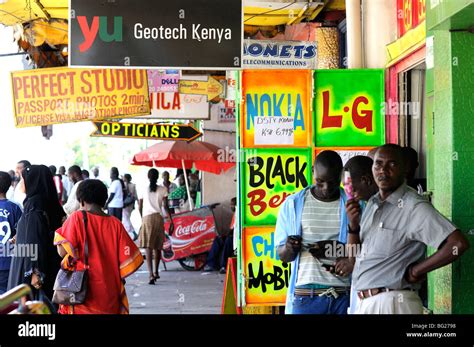 Street Scene Moi Avenue Mombasa Kenya Stock Photo Alamy