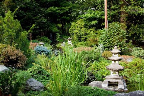 Pagoda ideas: 12 stunning structures for Japanese-inspired plots ...