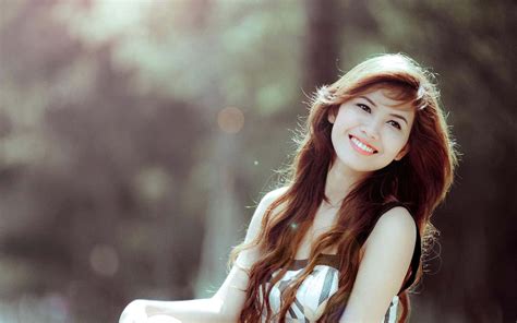 [100+] Wallpaper Gadis Cantik Desktop | Wallpapers.com