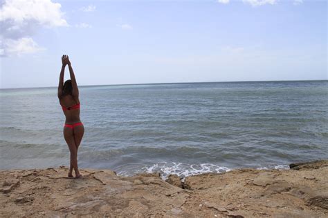 Bikini Model Bellisima AI Enhanced Pink 022 Topaz Sharpen Porn Pic