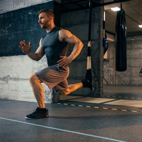 Trx Bulgarian Split Squats By Alonzo Brown Exercise How To Skimble