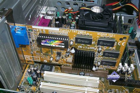 September'2001 3Digest: NVIDIA Riva TNT2 M64