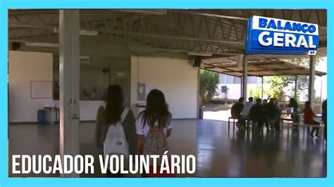 Veja como se candidatar para ser educador social voluntário no DF