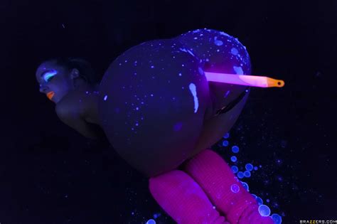 Jada Drk Laser Show 0164 Porn Pic