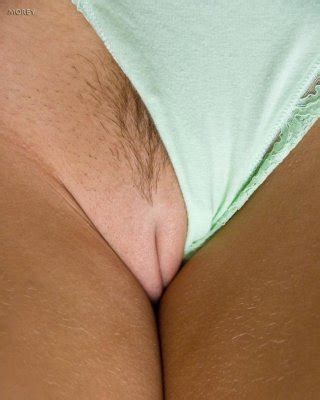 Blonde Babe Courtney Strips Completely Naked And Spreads Her Legs Porn Pictures XXX Photos Sex