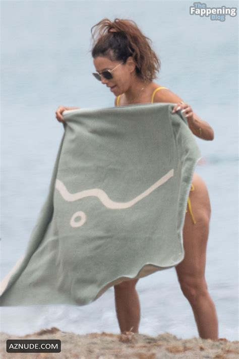 Eva Longoria Sexy Spotted Flaunting Her Hot Curves At A Beach In Marbella AZNude
