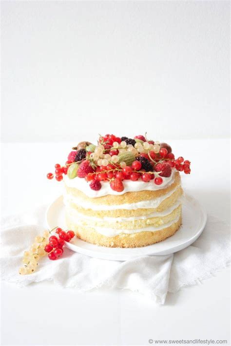Naked Cake Mit Beeren Sweets Lifestyle