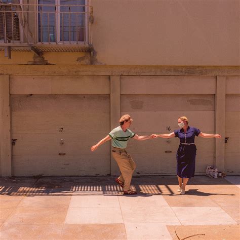 Couple dancing in San Francisco during the pandemic (original link in