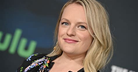 Elisabeth Moss Reveals Shes Pregnant With Her First Baby