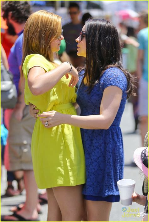 Ariel Winter Debuts Blonde Hair Photo Photo Gallery Just Jared Jr