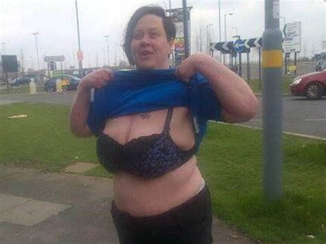 5 Hot Sexy Deirdre Kelly Bikini Pics