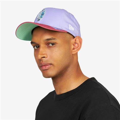 9forty® Stretch Snap New Era X Ac Milan Cap With Iridescent Logo Ac Milan Store