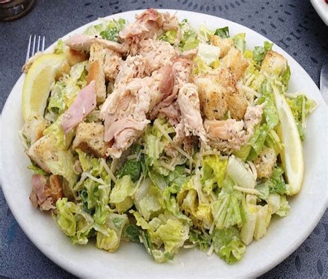 Salade César au Poulet et Bacon