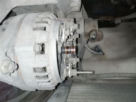 Замена регулятора напряжения на генераторе (13,8В-14В при включенных ...