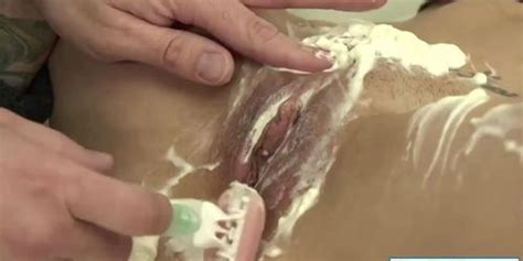 Barefoot Sailing Ashley Shower And Pussy Shave Tnaflix