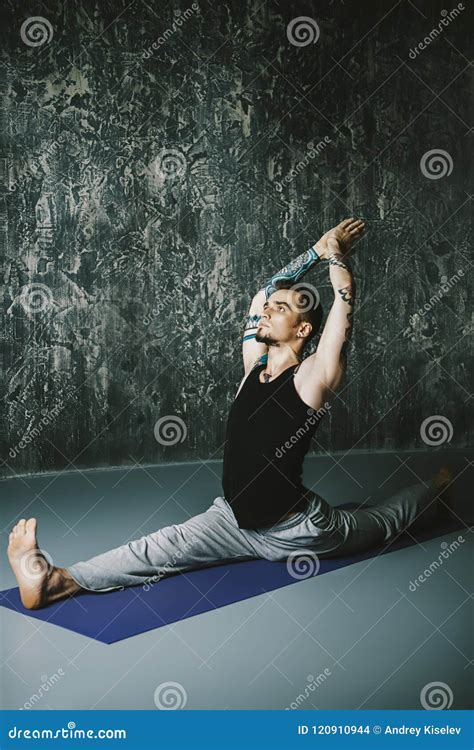 Sit On The Splits Stock Photo Image Of Concentration