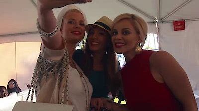 Watch Rica Famosa Latina Season 3 Episode 2 Capitulo 2 Online Now