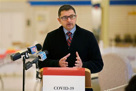 dr nirav shah  join colby college faculty colby news