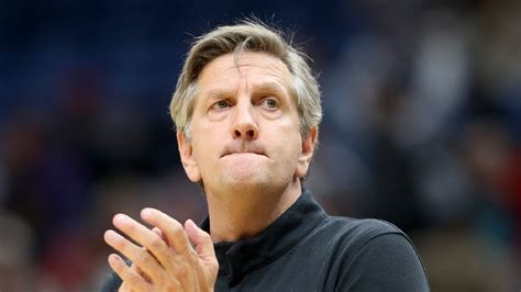 Timberwolves coach Chris Finch to undergo surgery after sideline collision