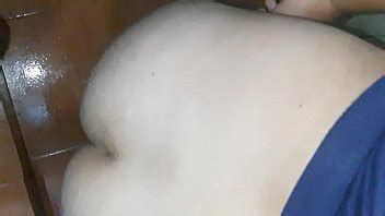 Sacando leche a cámara lenta XVIDEOS