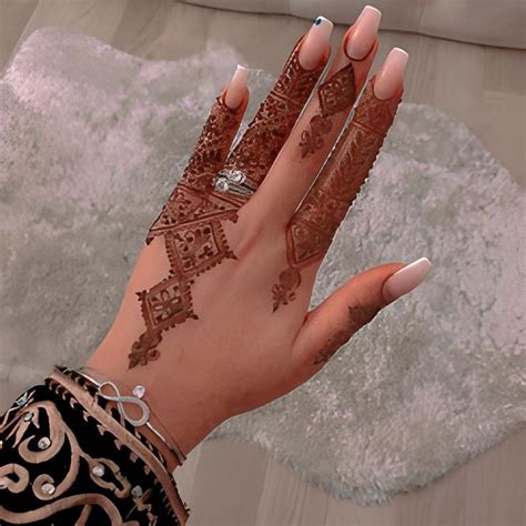 Pin By Mahrukh Awan On Henna Designs Henna Tattoo Hand Foot Henna