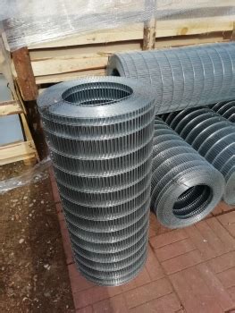 Напольная сетка для кроликов 12.5х75х2.2 мм (катушка 25м) - Сетка и ...