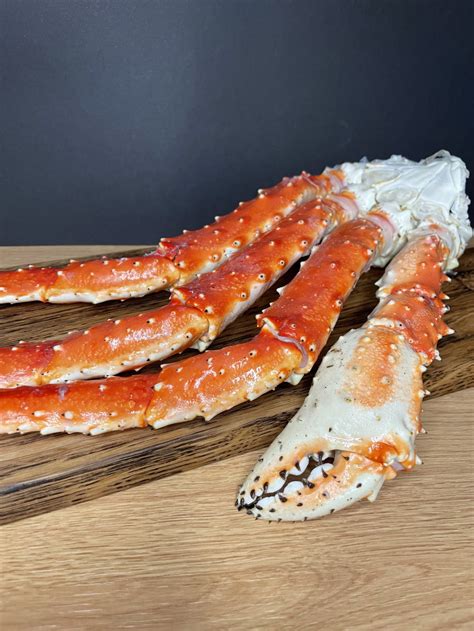 Крабы и крабовое мясо. Купить мясо камчатского краба и комплекты ...