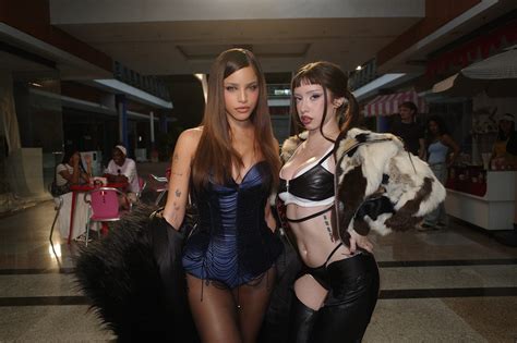 Emilia Presenta Su Nuevo Single Pasarella Junto A Six Sex Billboard Argentina Billboard