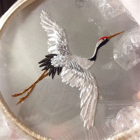 Embroidery | Вышивальные машины, Вышивка в виде птиц, Вышитые кольца