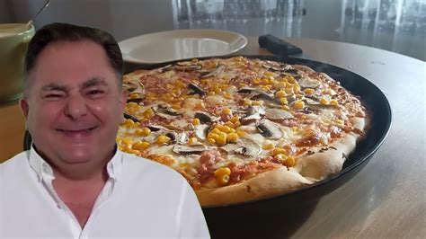 How To Make A Pizza Tutorial Ft Robert Makłowicz Youtube