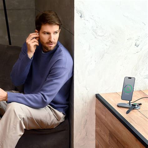 Беспроводное зарядное устройство uBear Stage Pro 3 in 1 Серое: купить ...