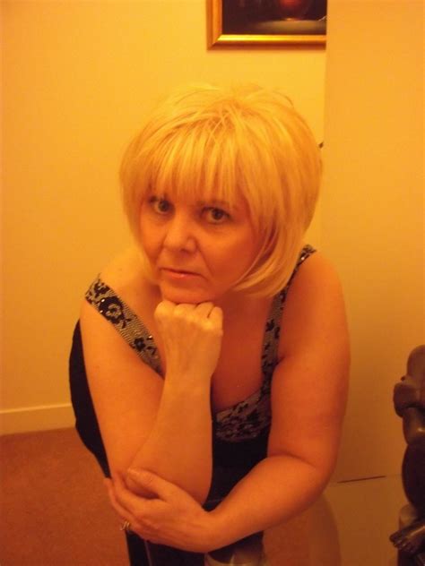 Lindorasbox 52 From Glasgow Is A Local Granny Looking For Casual Sex Dirty Granny