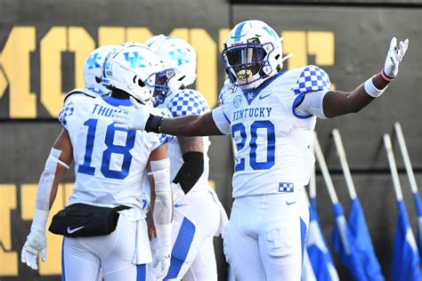 Tennessee Volunteers Vs Kentucky Wildcats 11 6 2021 Free Pick And Cfb