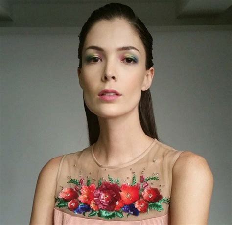 Se Acab El Reinado De Los Nude Llega La Revoluci N De Los Tropical Eyes A Tu Maquillaje