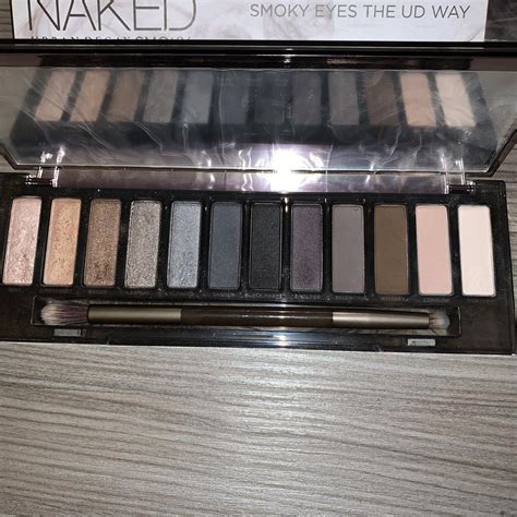 UrbanDecay Naked Smoky Eyeshadow Palette Hardly Depop