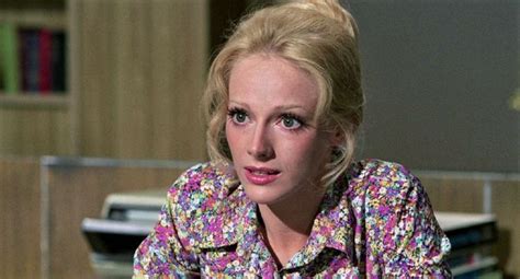 Sondra Locke in "Willard" (1971) in 2022 | Fashion, Women, Women's top