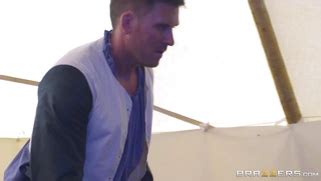 Aletta Ocean Drops Down To Take A Nice Facial Finish Porn Movies 3Movs