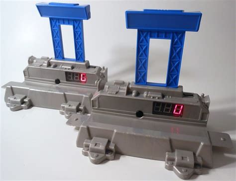 Hot Wheels Digital Speedometer Redline Derby Racing