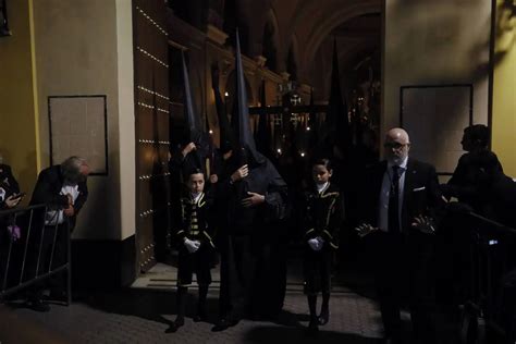 Fotos De La Hermandad Del Silencio En La Madrugada De La Semana Santa