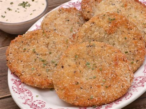 Southern Fried Green Tomatoes - Just Like Grandma's