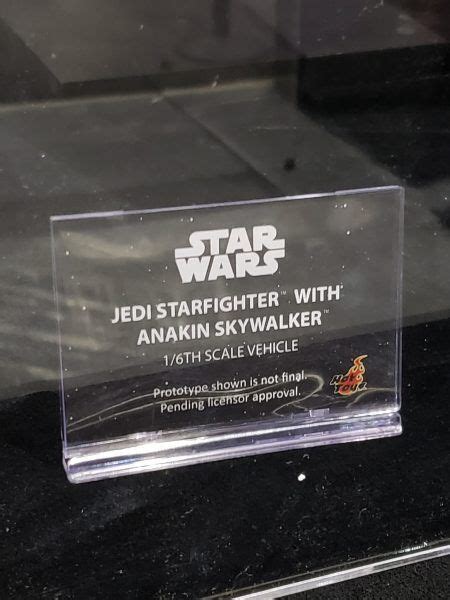 Sideshow Hot Toys Brings Joker Iron Man Anakin To Comic Con