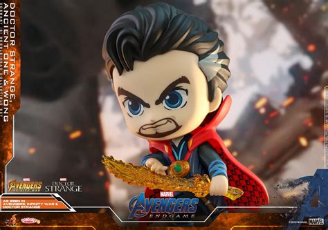 Hot Toys lança set Anciã Estranho e Wong nas versões Cosbabies Universo Marvel 616