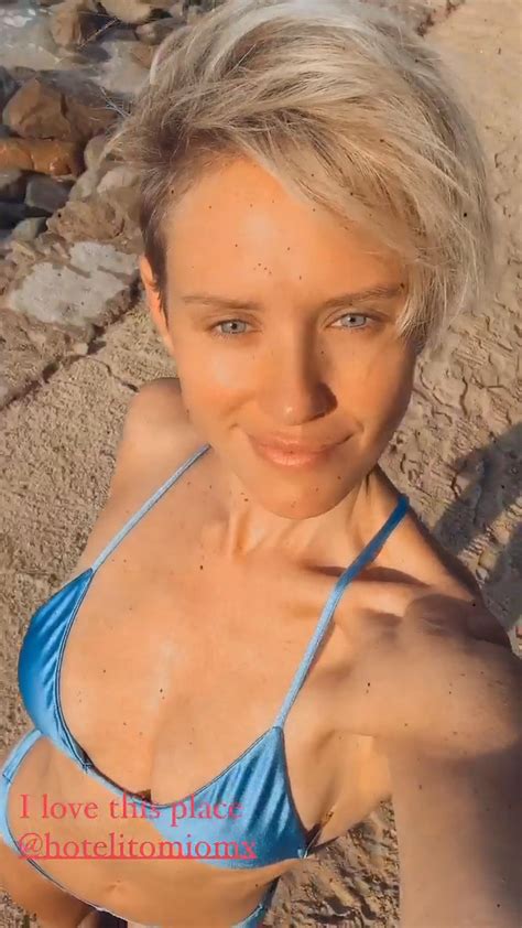 Nicky Whelan Sexy And Skinny In A Bikini Photos The Fappening
